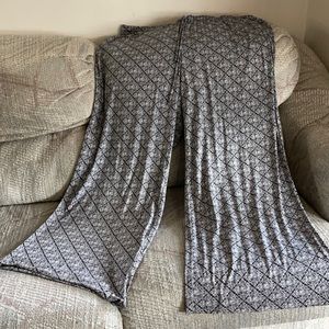 Black and white pants